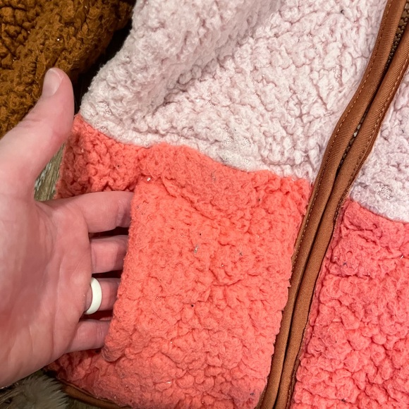 Colorblock Sherpa Jacket - Picture 3 of 4